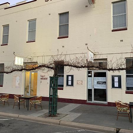 The Barkly Bistro Bar & Accommodation Ararat Exterior photo